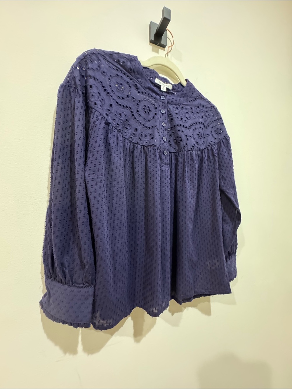 Design History Navy Eyelet Button-Up Peasant Blouse SzL NWT